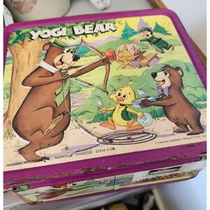 Vintage 1974 Yogi Bear Lunch Box By Aladdin Metal Lunchbox W/Thermos